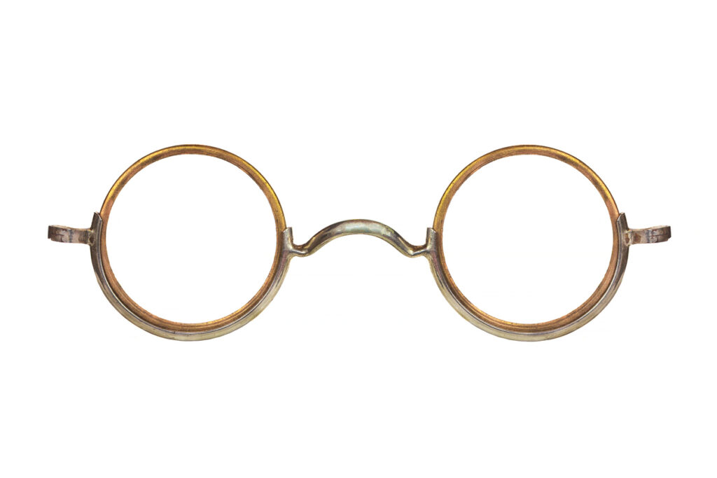 occhiali vintage con forma tonda